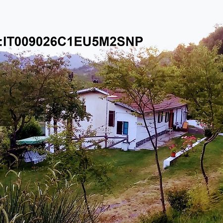 B&B La Casa Del Daino Millesimo Εξωτερικό φωτογραφία