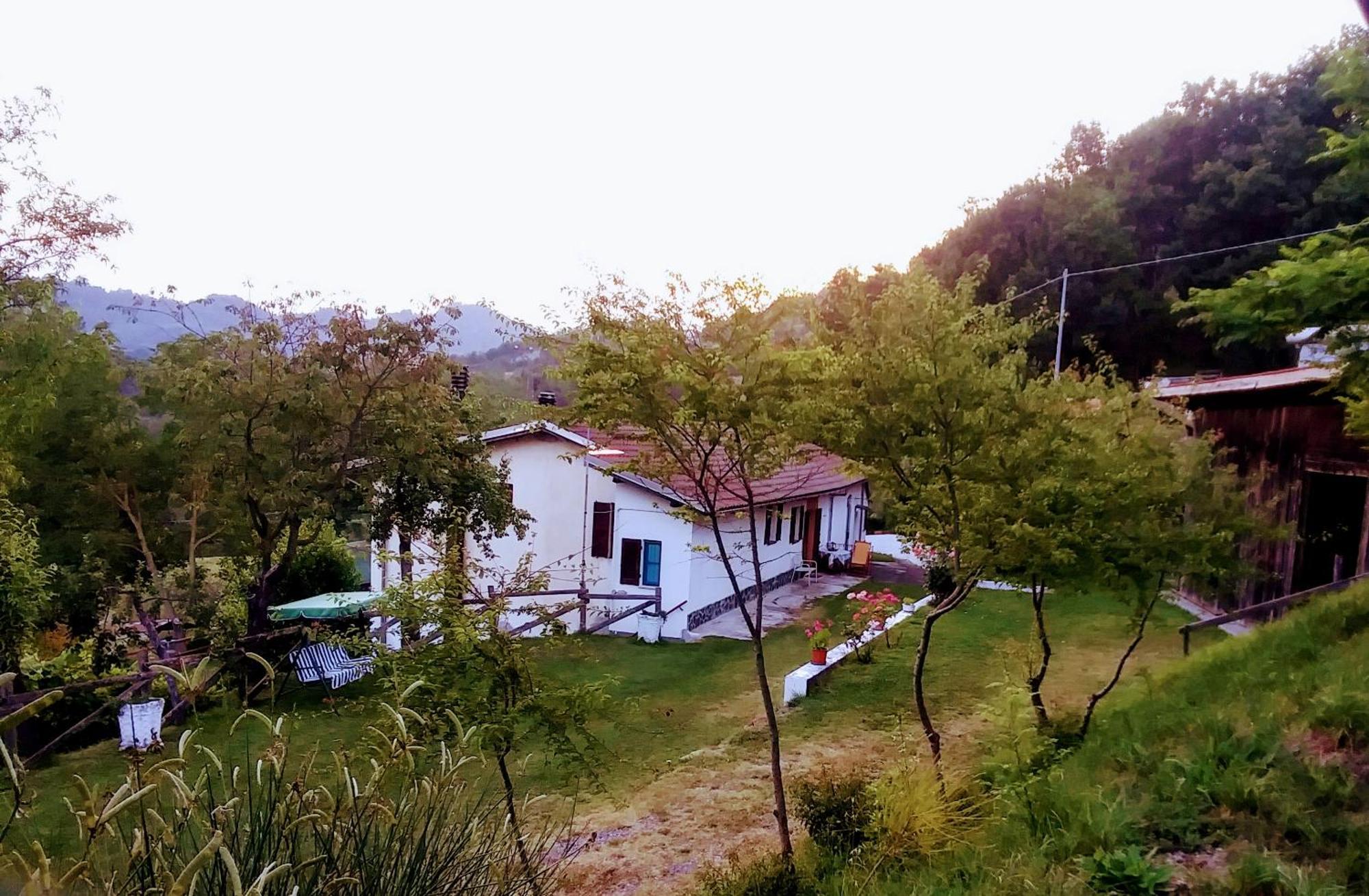 B&B La Casa Del Daino Millesimo Εξωτερικό φωτογραφία